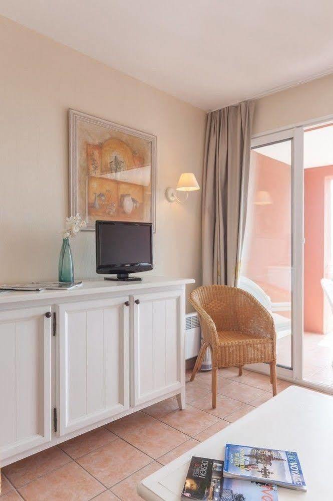 P&V Residence Le Hameau Des Issambrr Sainte-Maxime Ngoại thất bức ảnh