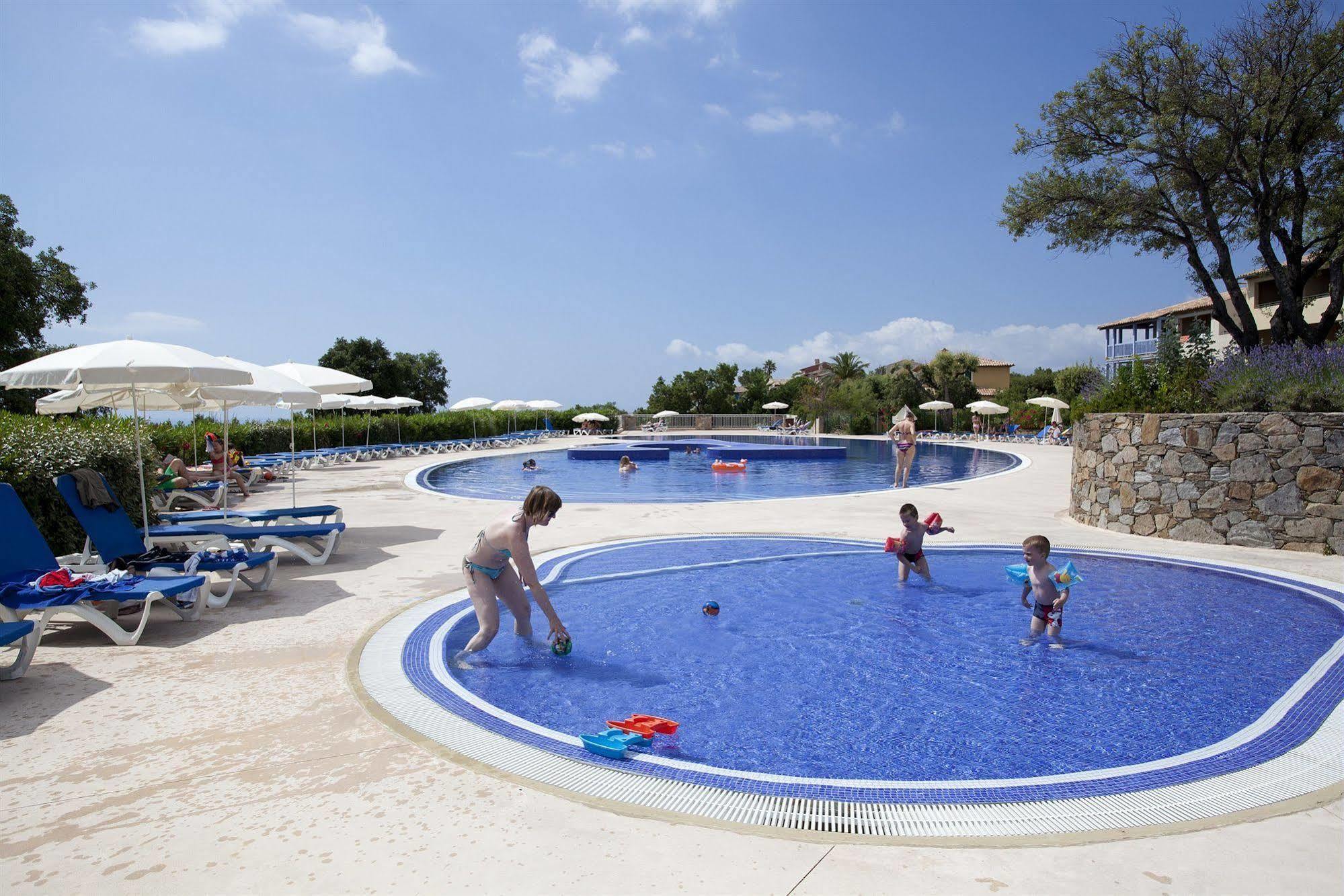 P&V Residence Le Hameau Des Issambrr Sainte-Maxime Ngoại thất bức ảnh